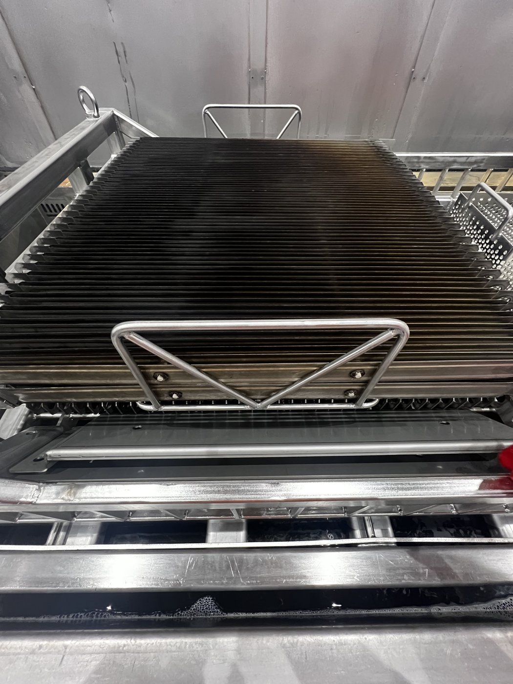 Fouled resistor grid loaded on the EVS 1500-PL platform