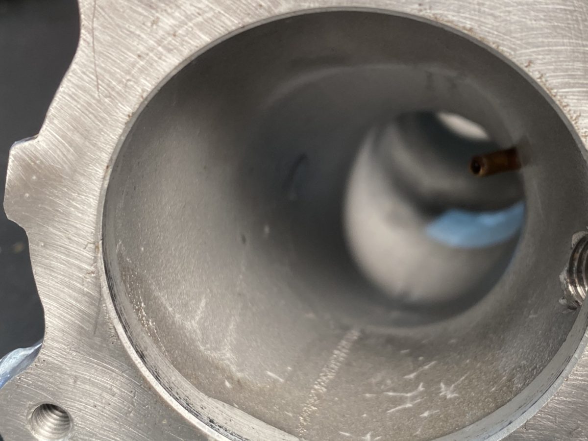Inlet port bore — before and after ultrasonic cleaning — after the cycle