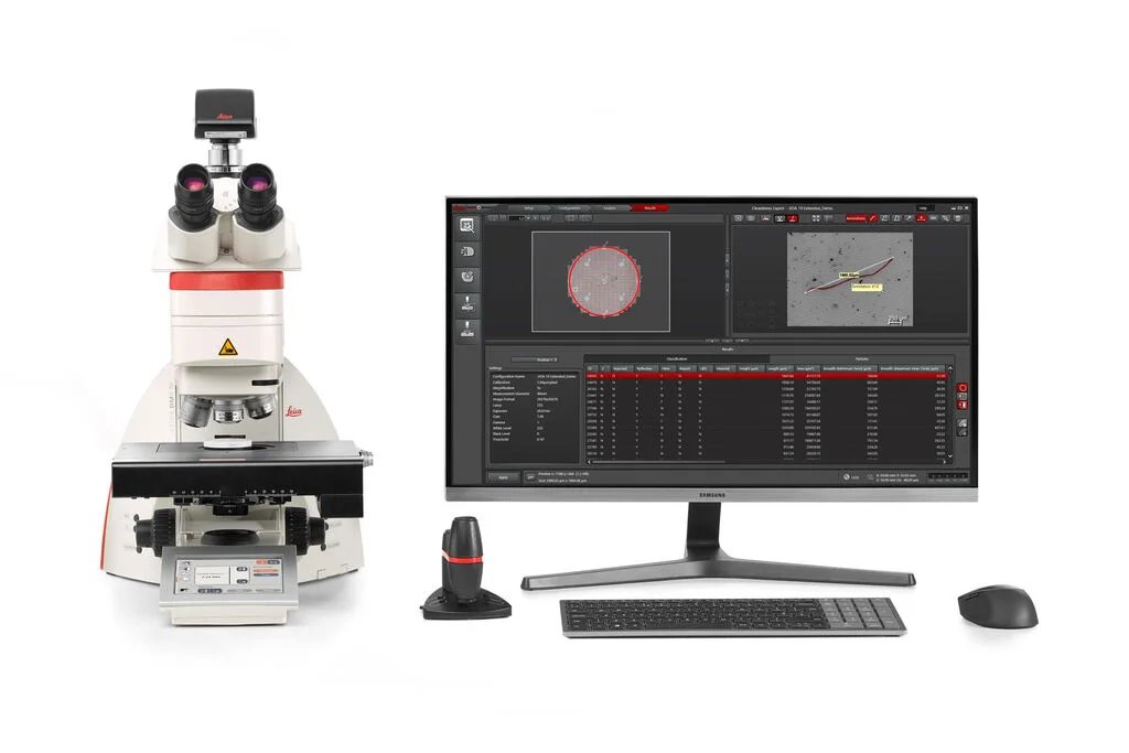 Leica DM6 M microscope with Cleanliness Expert software