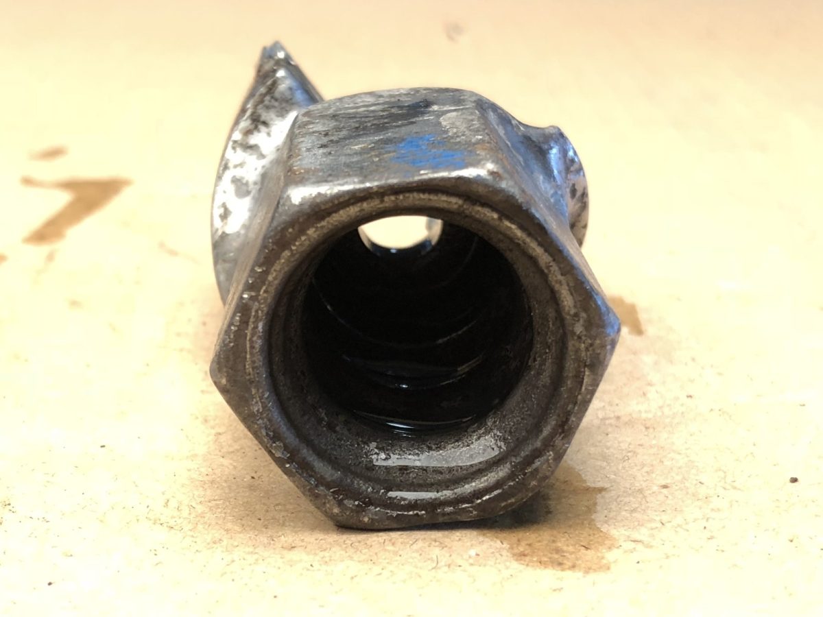 Pick holder bore — before and after ultrasonic cleaning — after the cycle