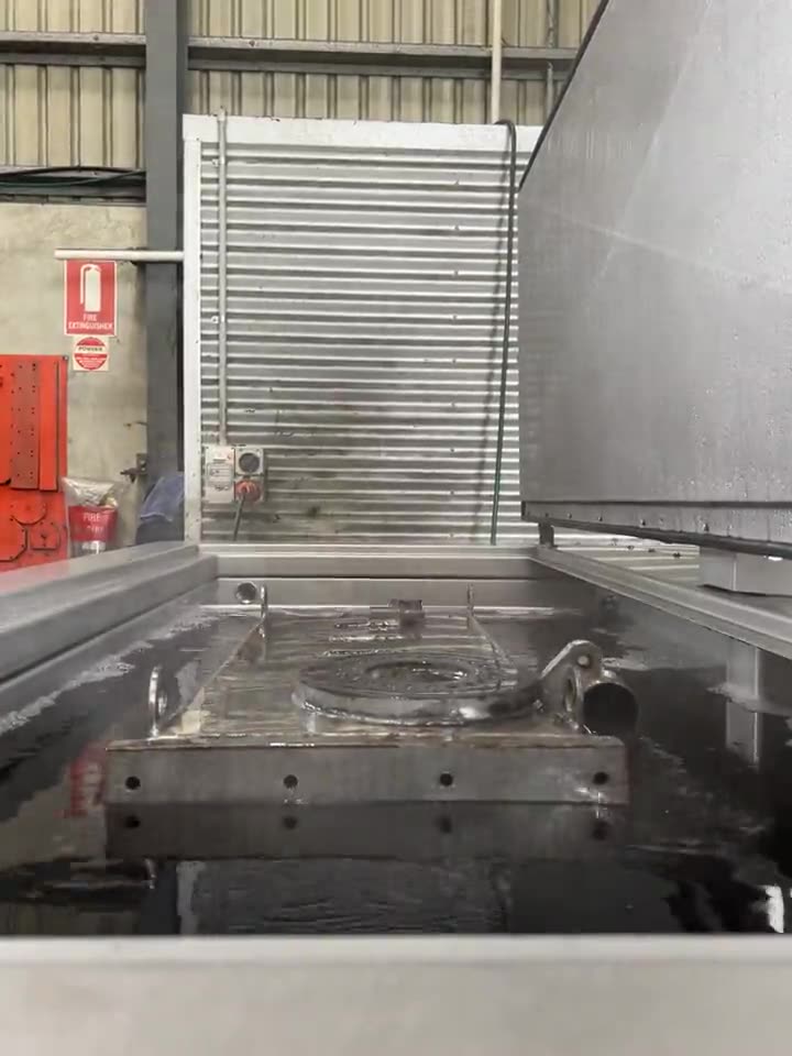 UltraTecno ACM 1300 video: a fouled cooler core surfacing